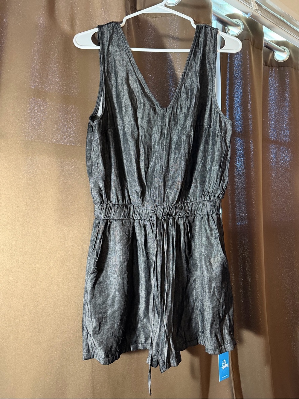 Cupshe Black V-Neck Sleeveless Romper with Drawstring Waist